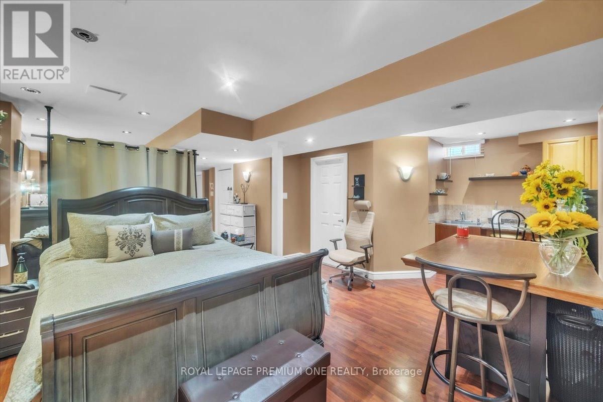 97 BLACKTHORN DRIVE Image 32