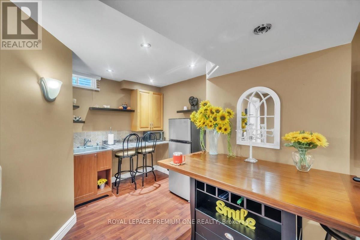 97 BLACKTHORN DRIVE Image 34