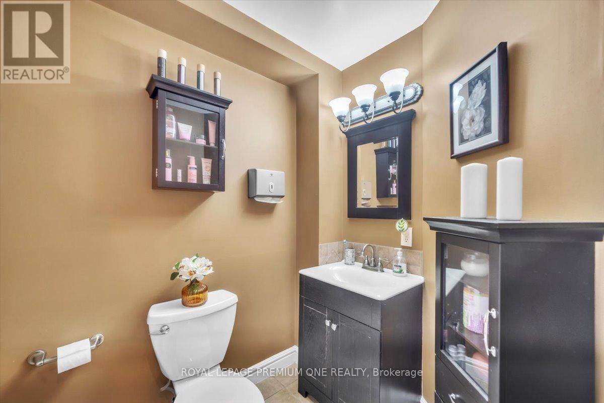 97 BLACKTHORN DRIVE Image 36