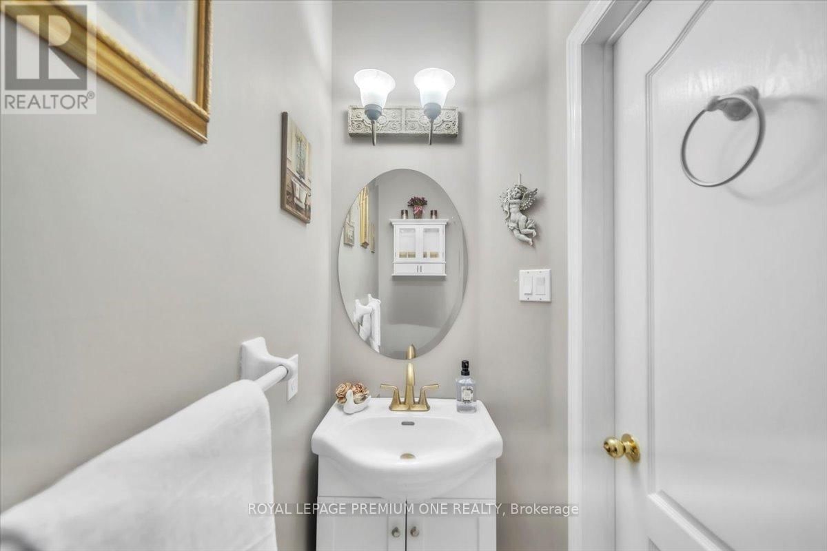 97 BLACKTHORN DRIVE Image 4