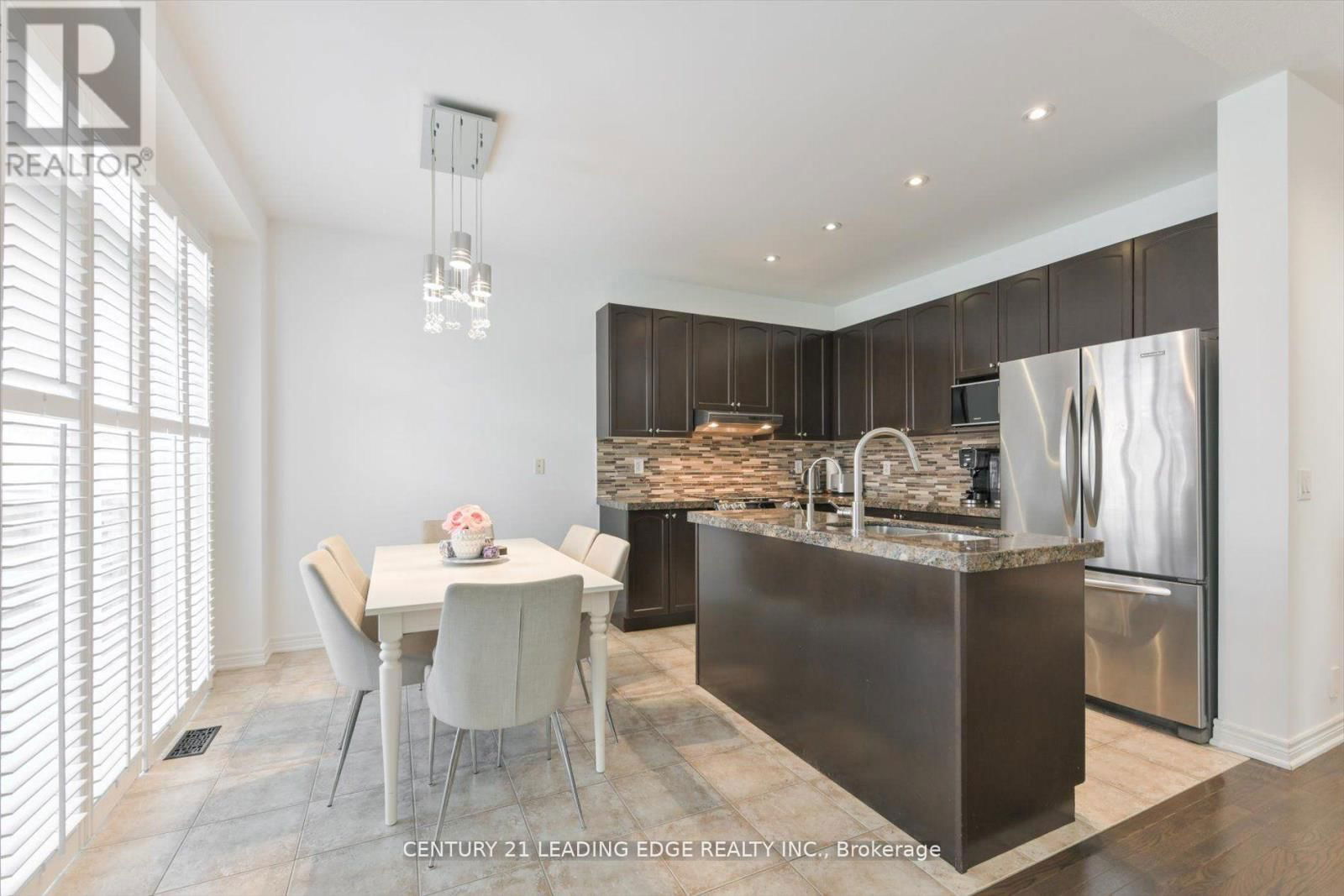 18 KERR LANE Image 10