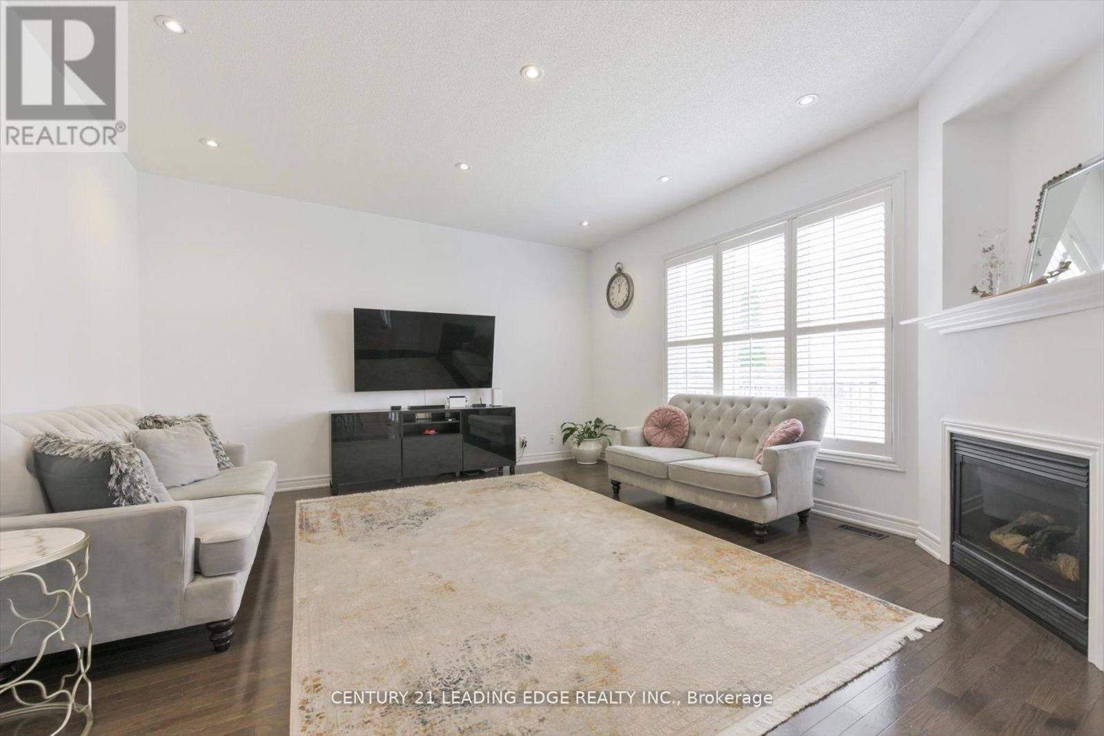 18 KERR LANE Image 13