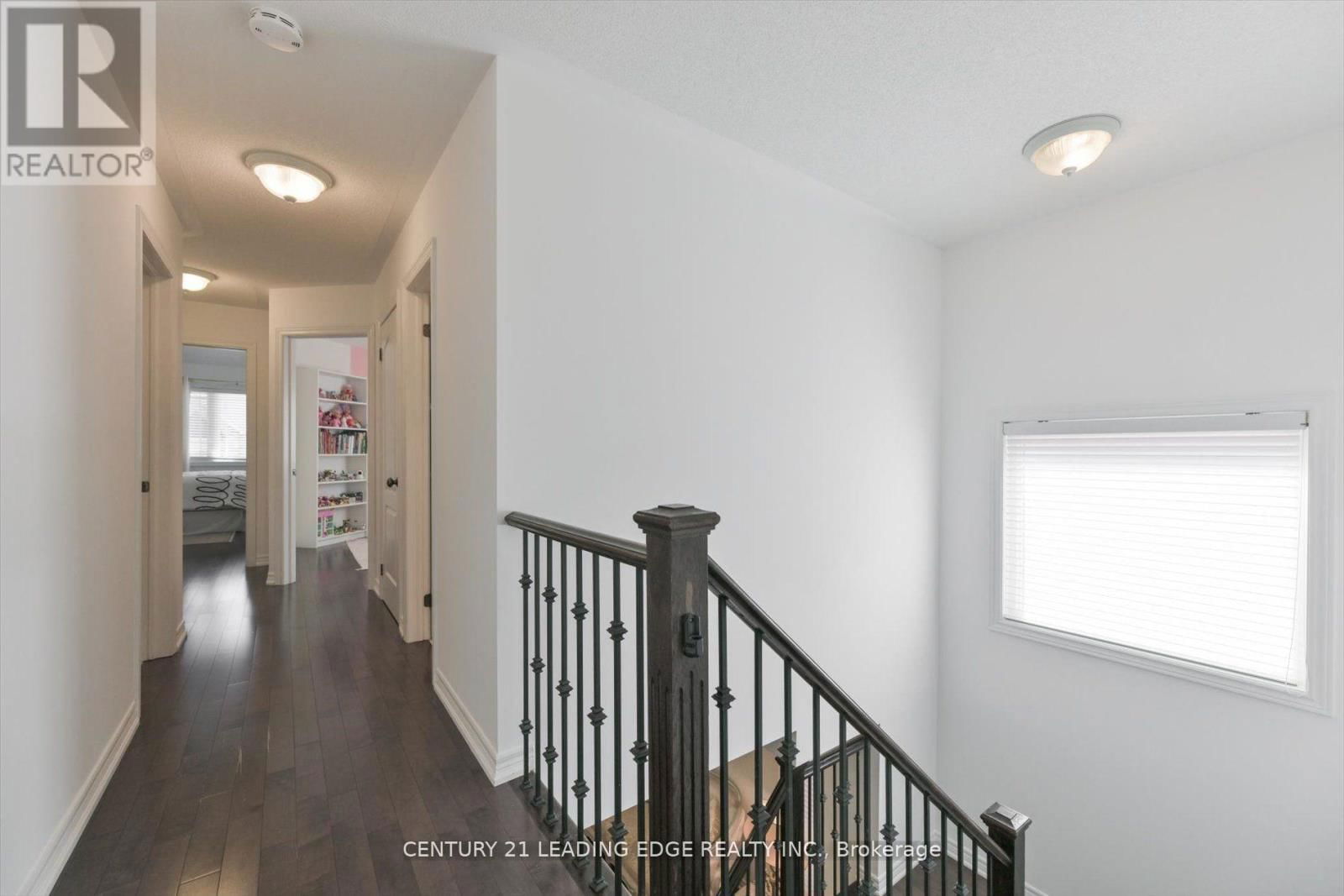 18 KERR LANE Image 17
