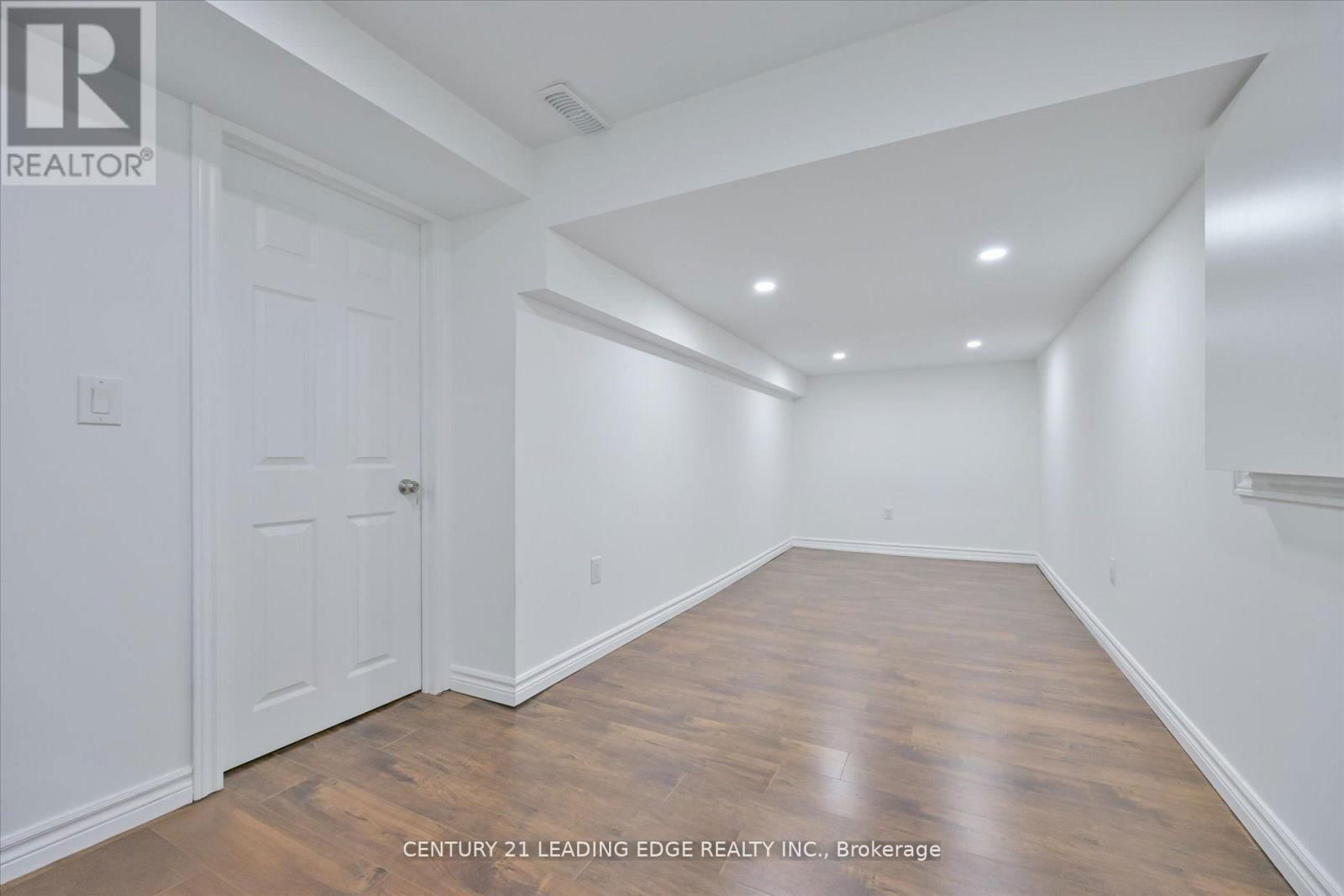 18 KERR LANE Image 31