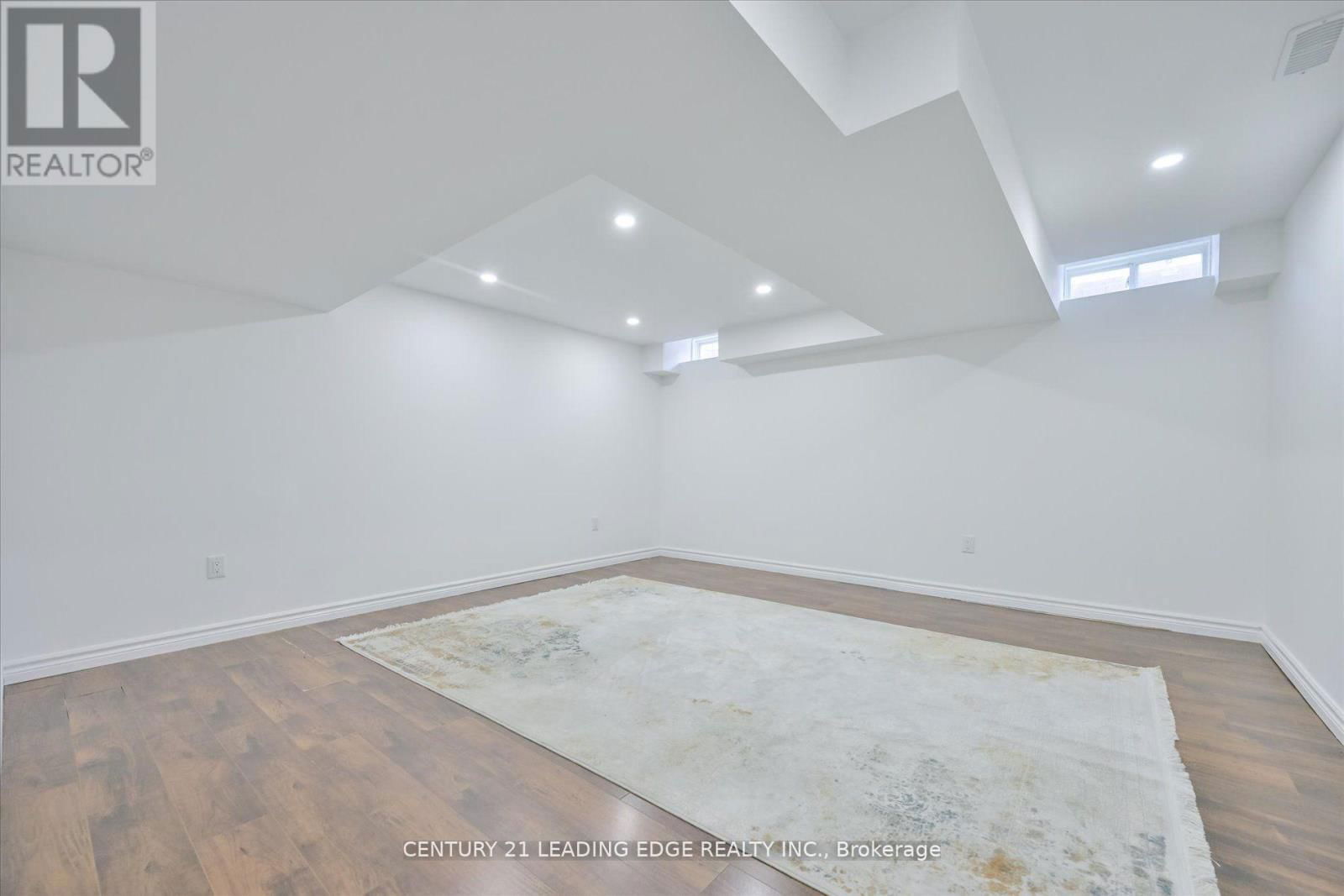 18 KERR LANE Image 33