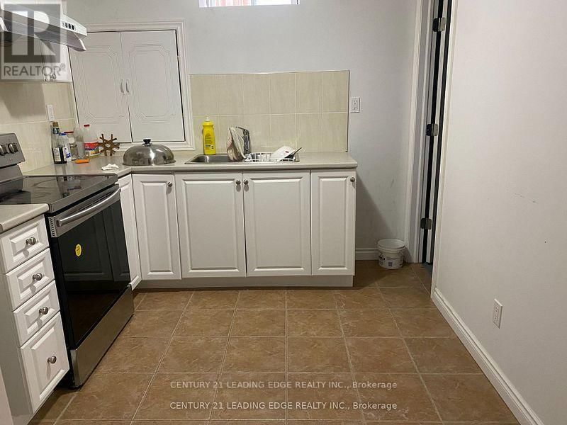 Bsmt - 31 JORDANA DRIVE Image 6