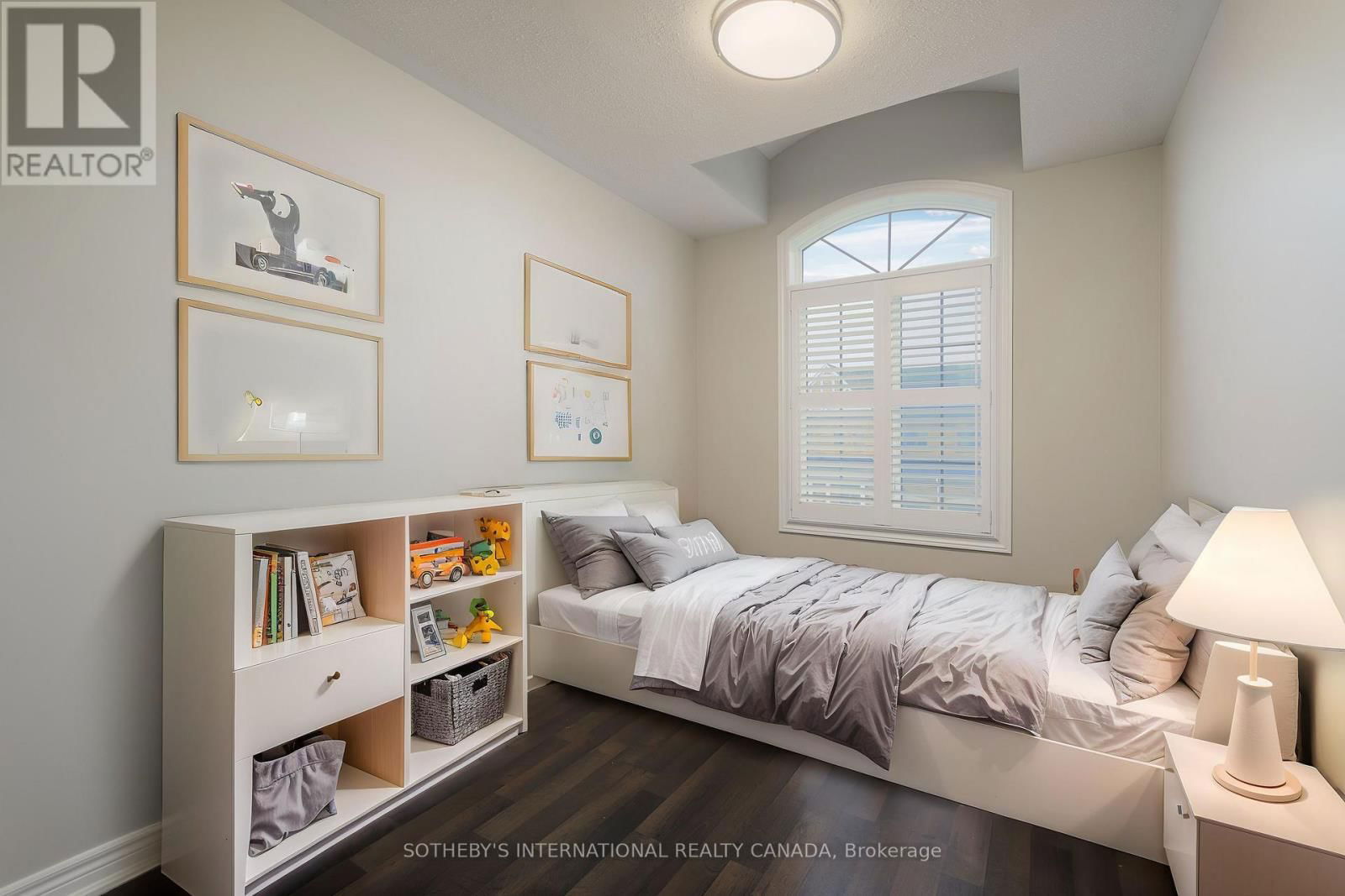 86 ALEXIE WAY Image 23