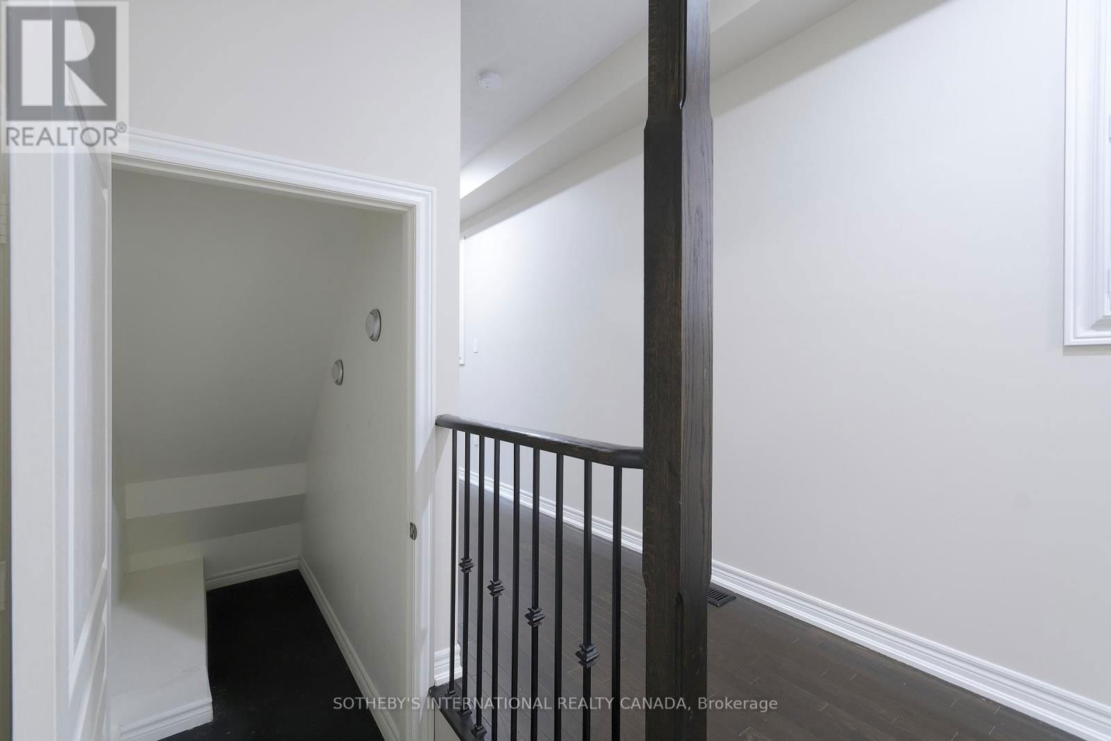 86 ALEXIE WAY Image 28