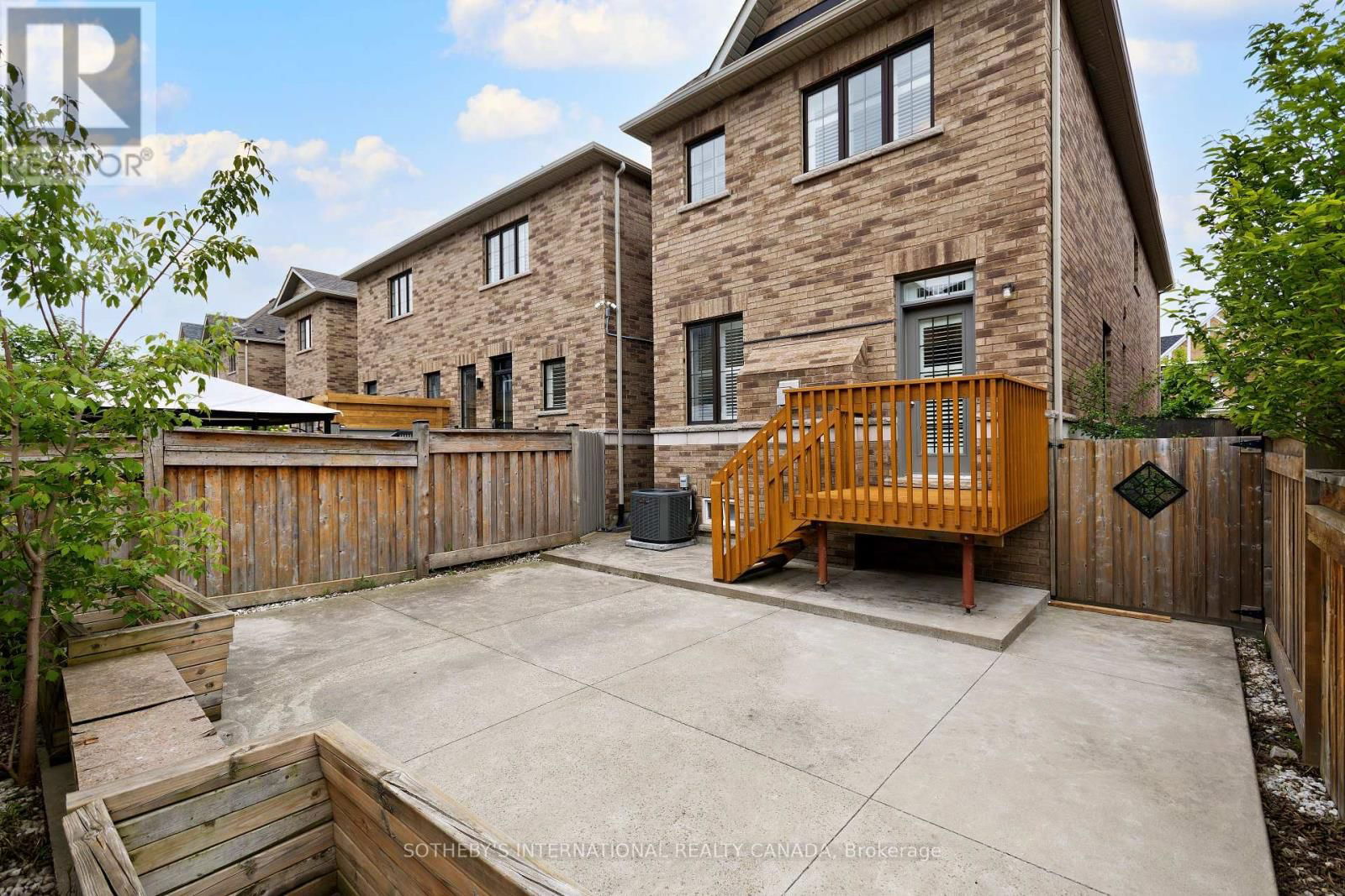 86 ALEXIE WAY Image 38