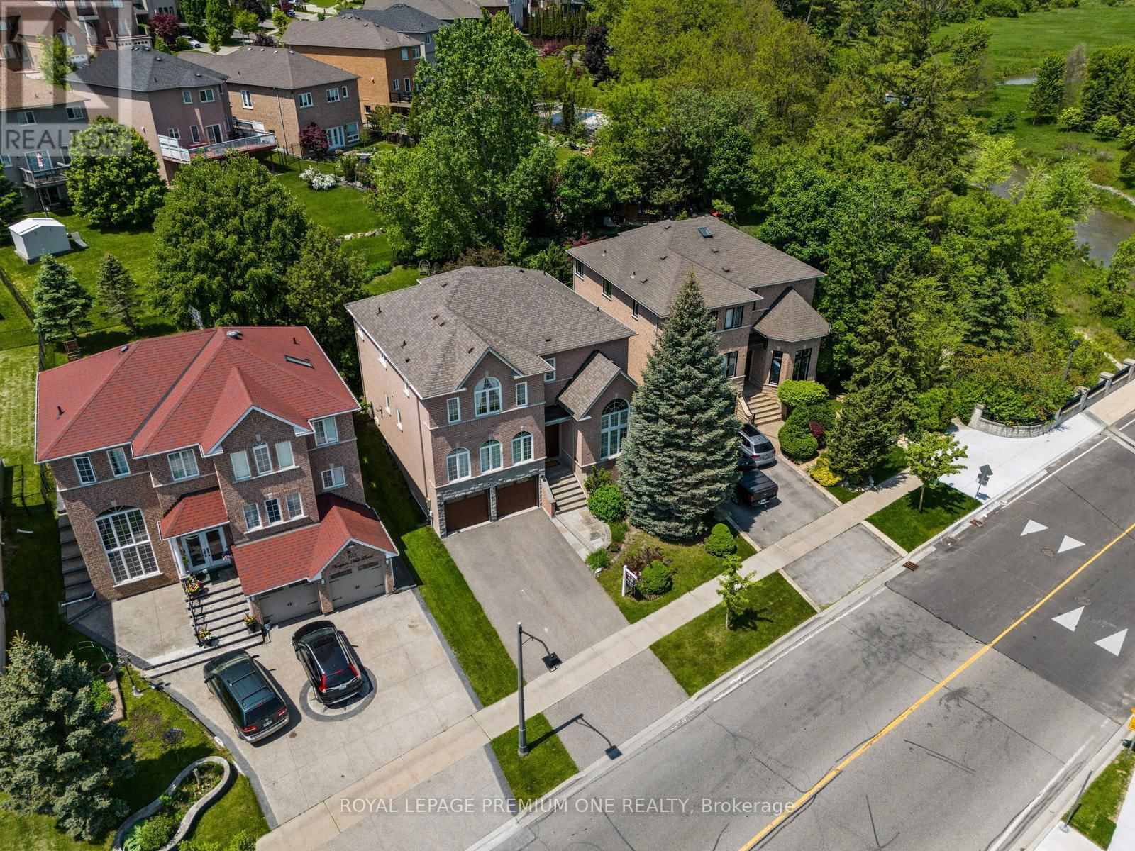 180 VAUGHAN MILLS ROAD Image 3