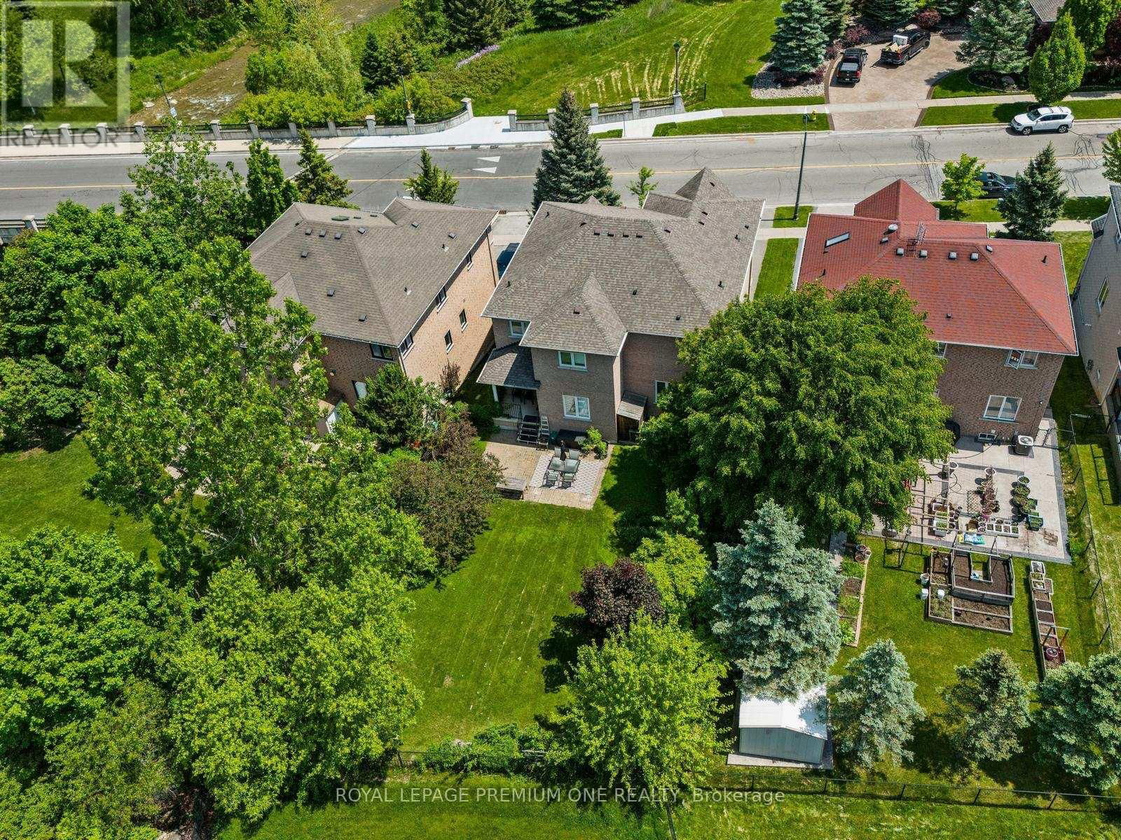 180 VAUGHAN MILLS ROAD Image 45