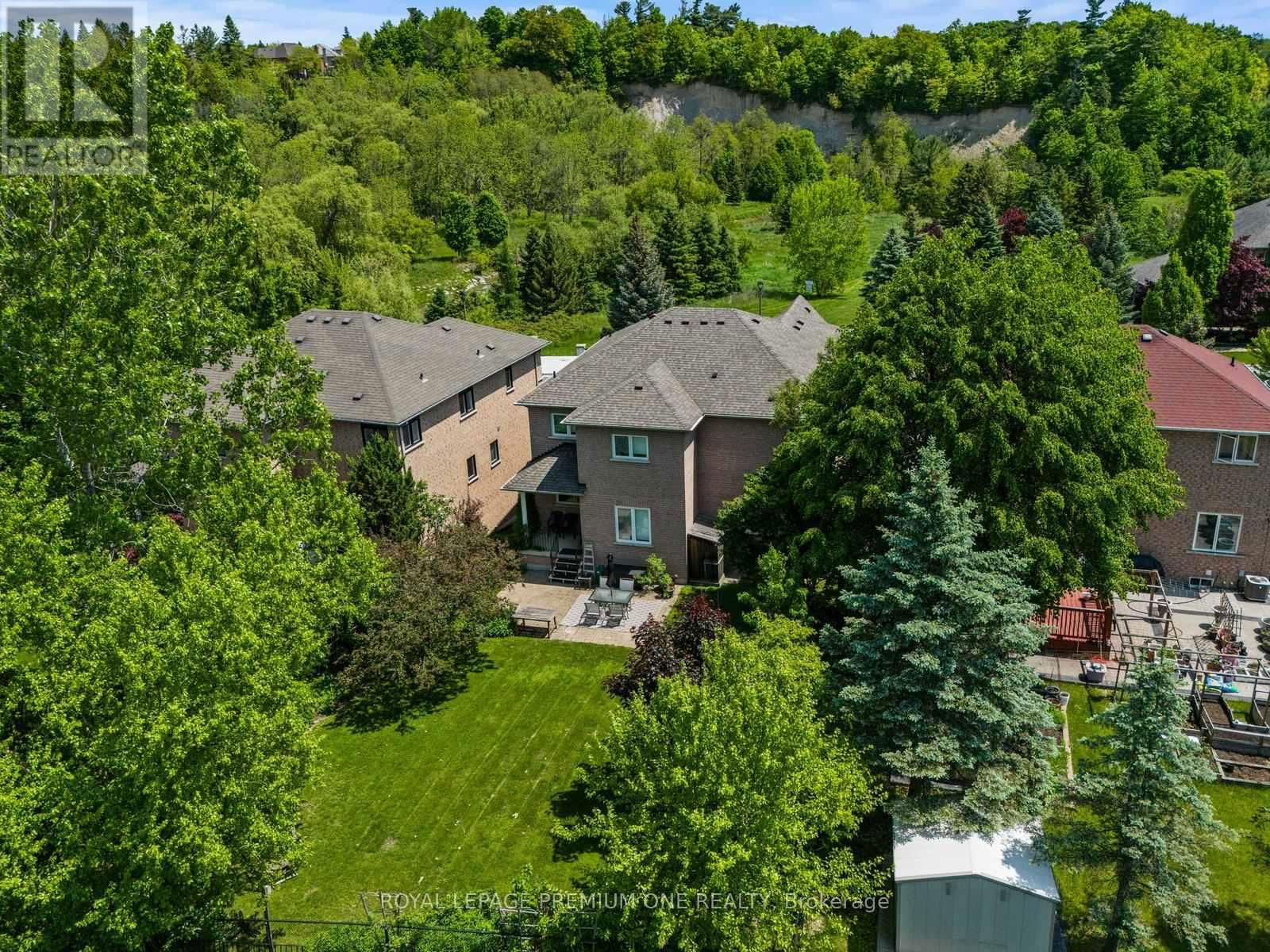 180 VAUGHAN MILLS ROAD Image 46