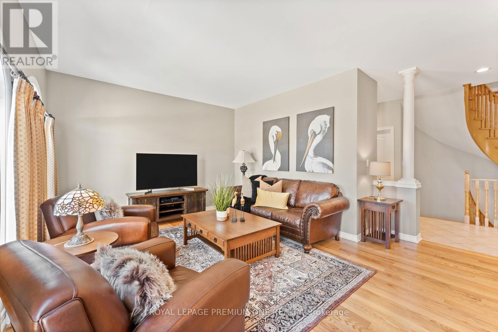 180 VAUGHAN MILLS ROAD Image 8