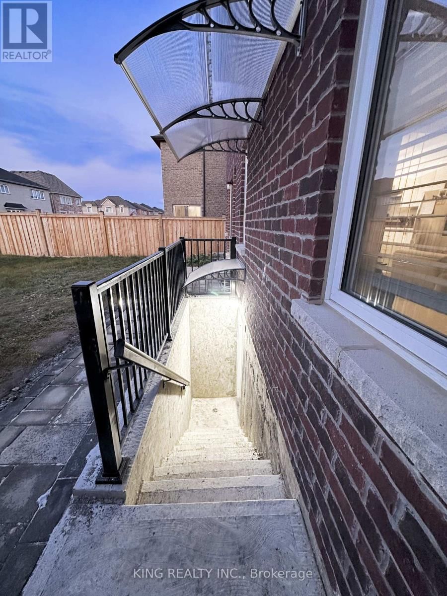 1012 BARTON WAY Image 3