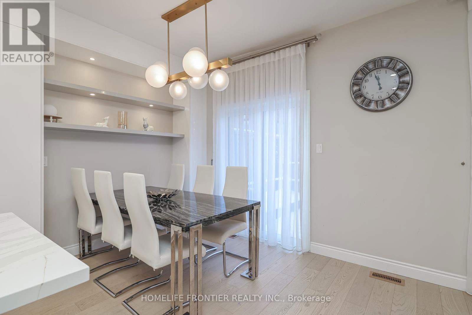 14 CHARMUSE LANE Image 22