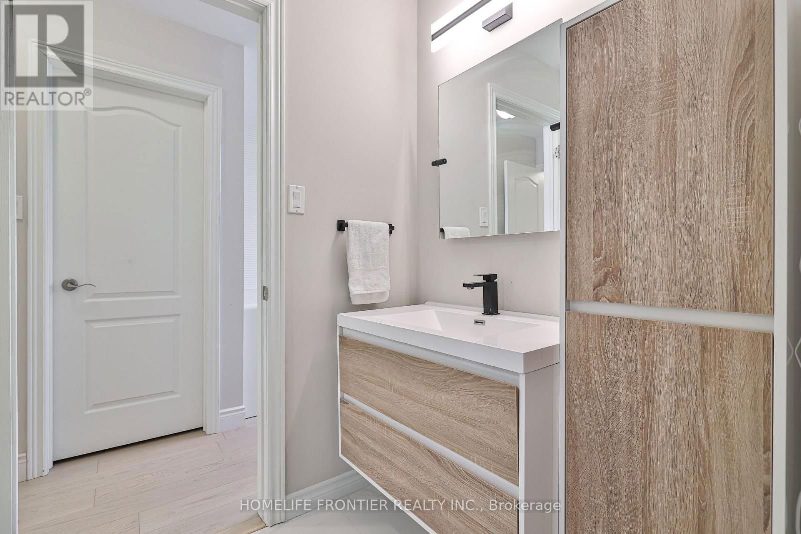 14 CHARMUSE LANE Image 37