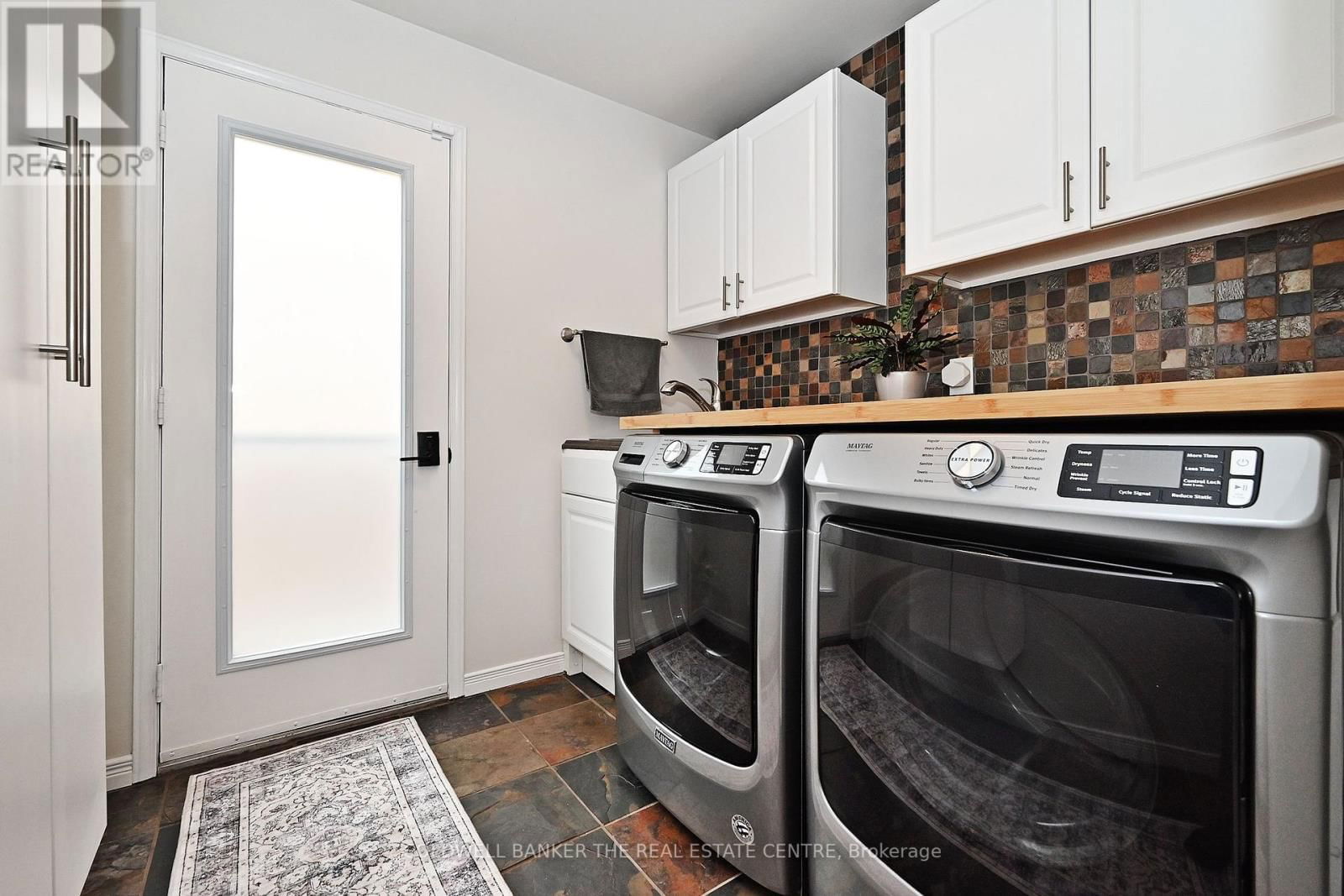 15 EARLS COURT Image 19