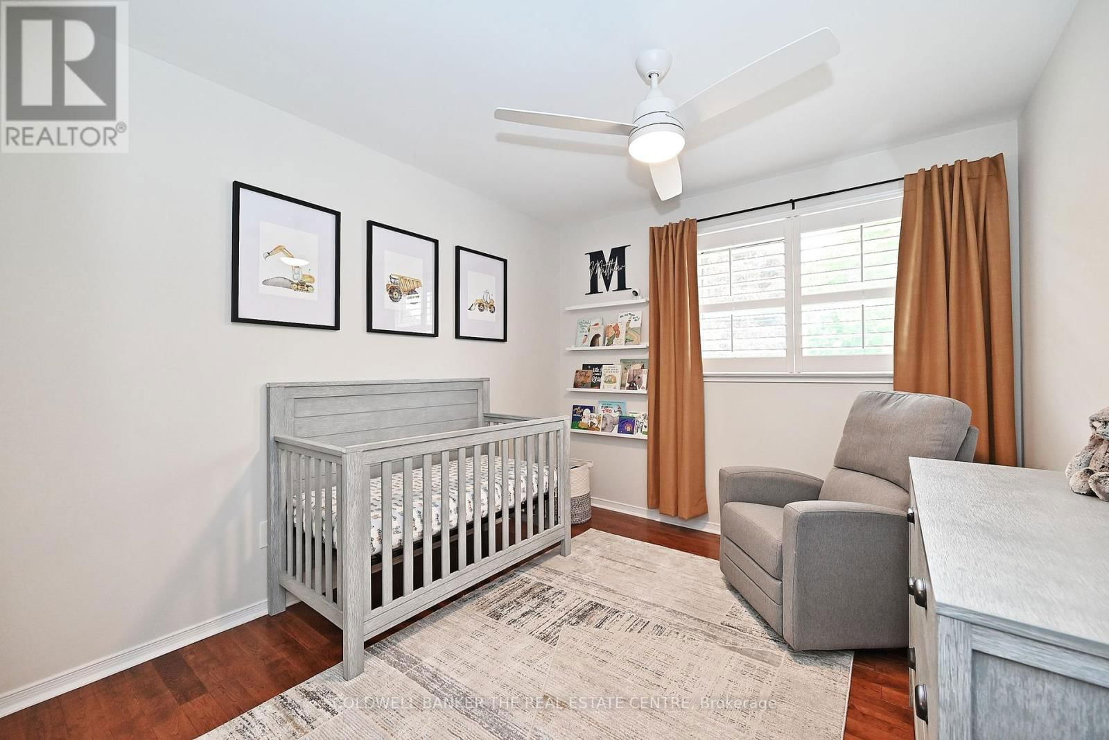 15 EARLS COURT Image 26