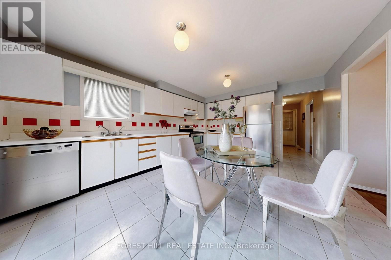 29 ARISAIG DRIVE Image 14