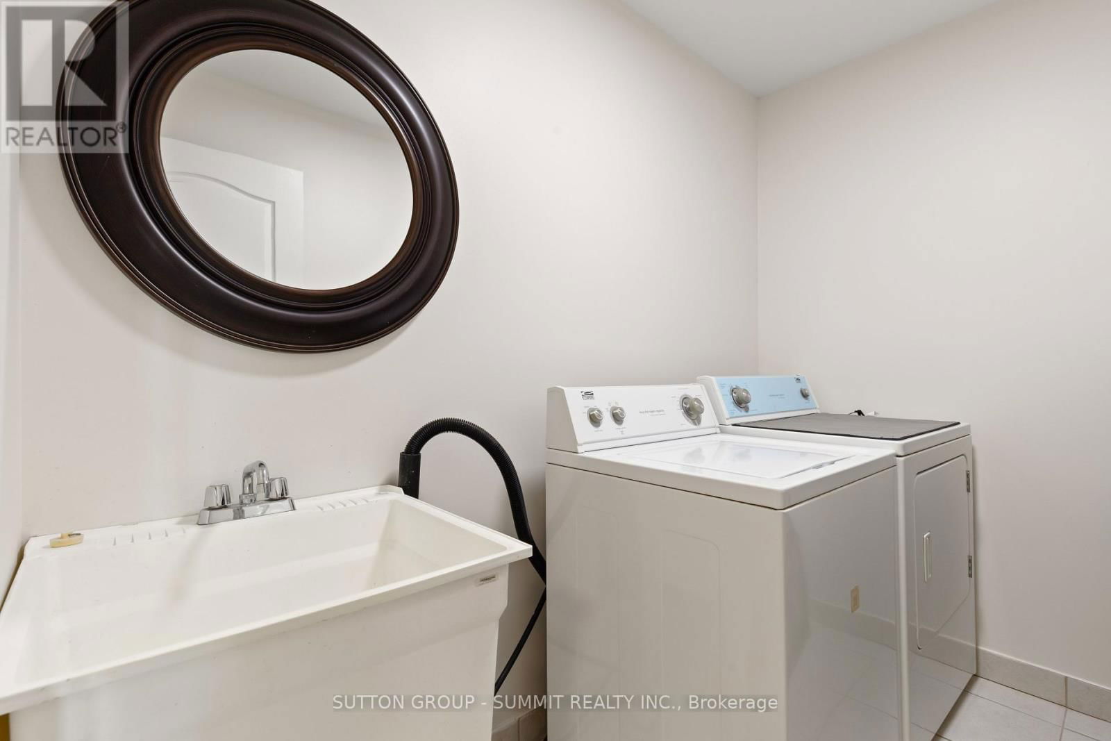 32 GOSNEL CIRCLE Image 28