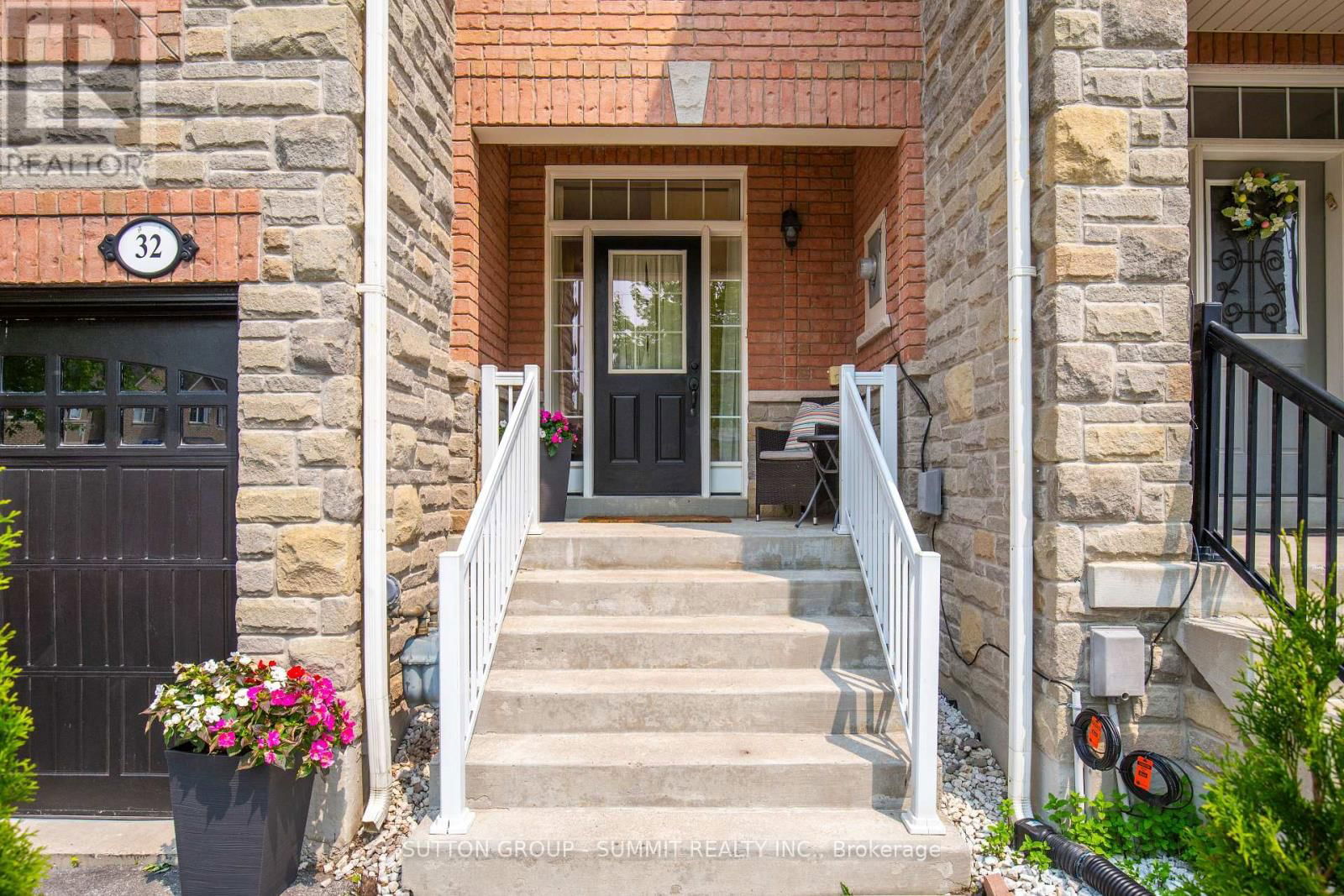 32 GOSNEL CIRCLE Image 3