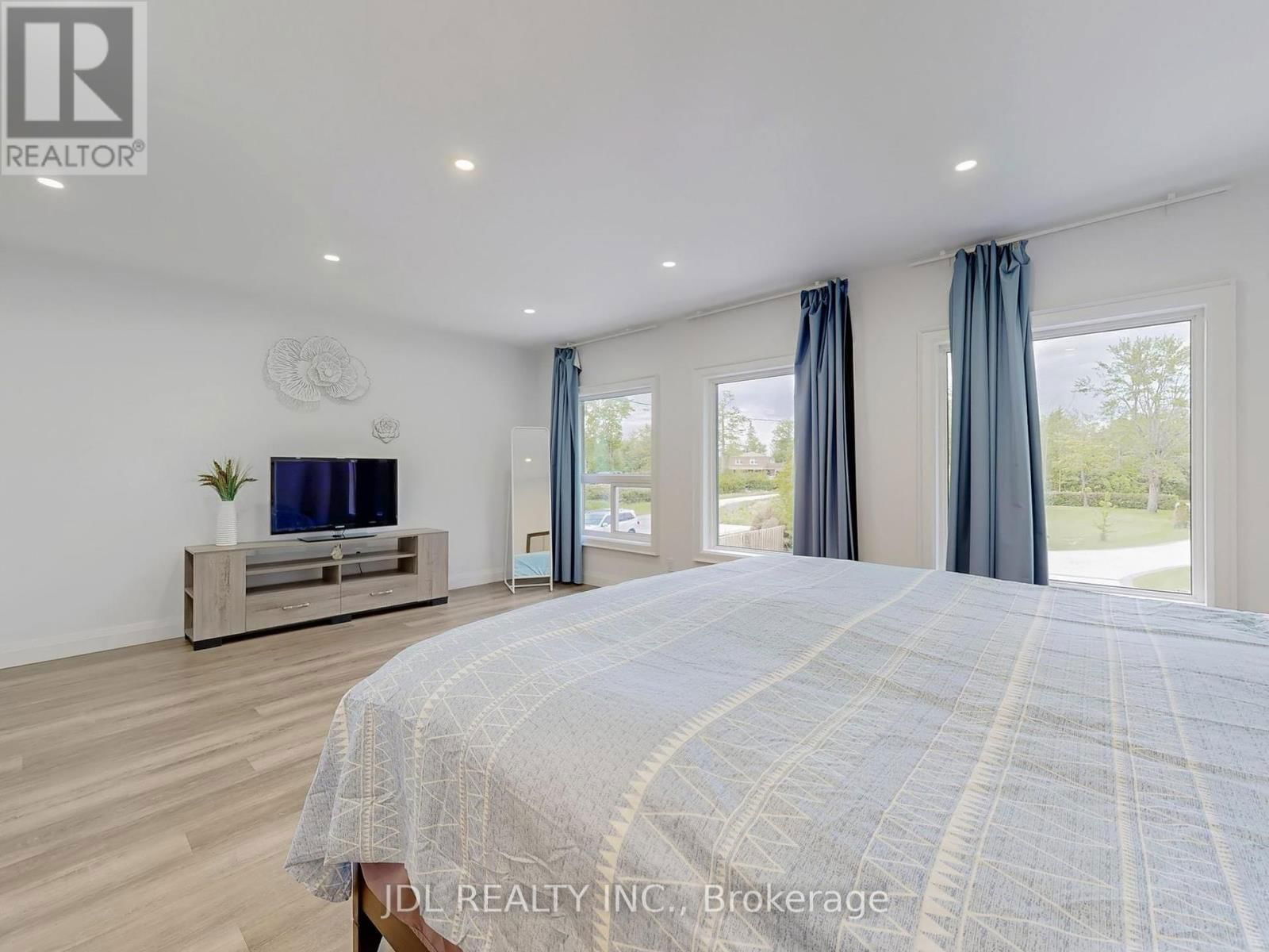25220 MAPLE BEACH ROAD Image 28
