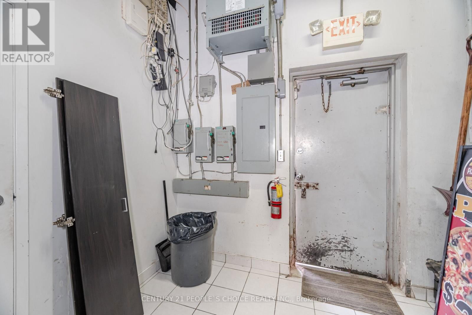 8 - 8565 HIGHWAY 27 ROAD Image 33