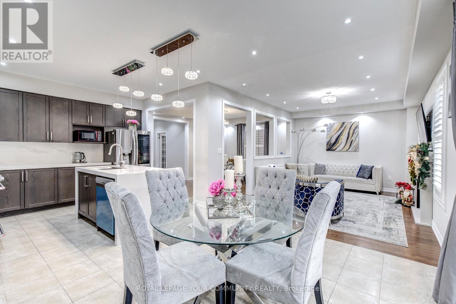14 BEACONSFIELD DRIVE Image 12