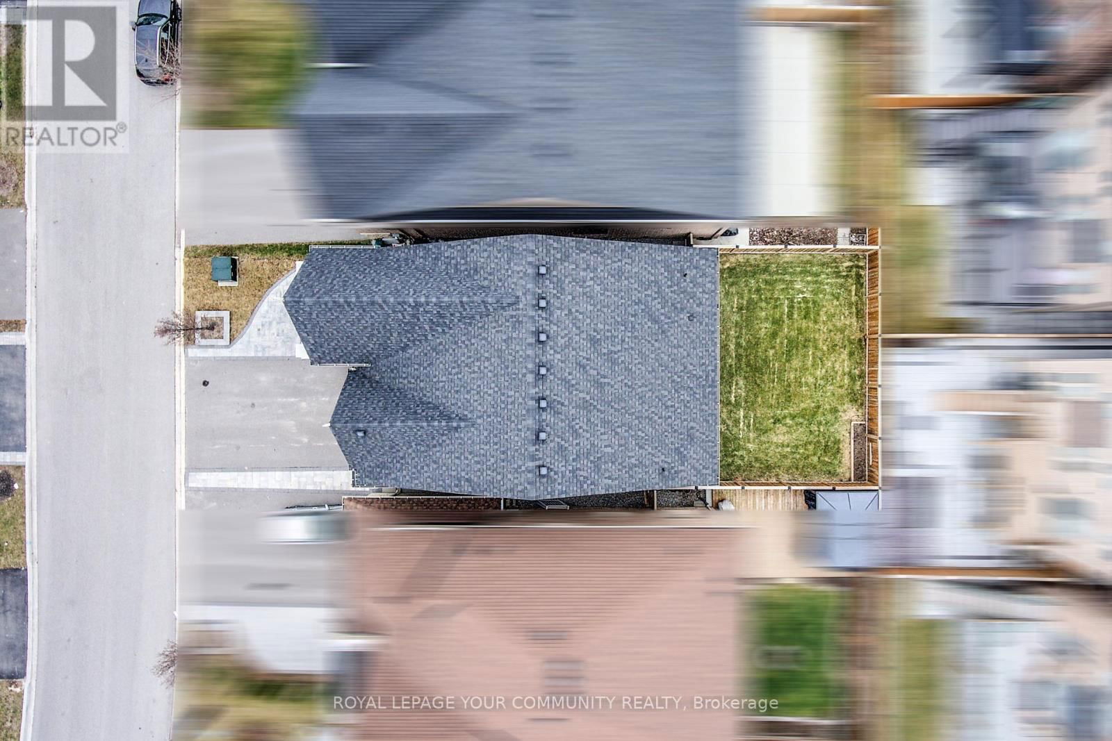 14 BEACONSFIELD DRIVE Image 38