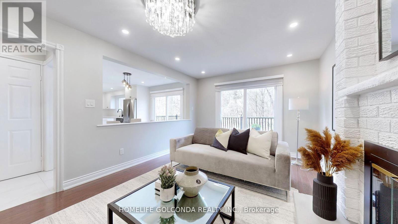 310 AIRDRIE DRIVE Image 12