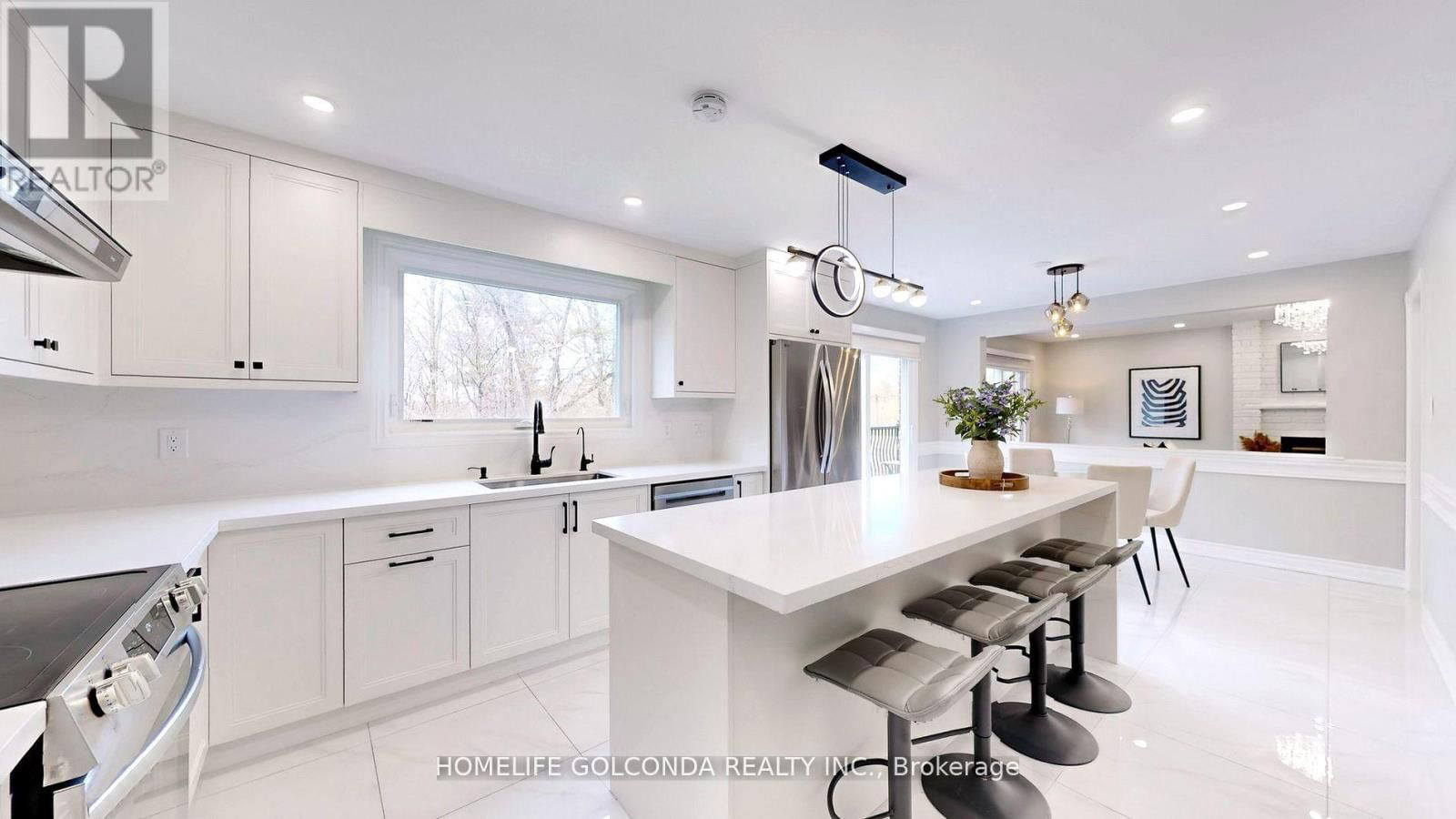310 AIRDRIE DRIVE Image 14