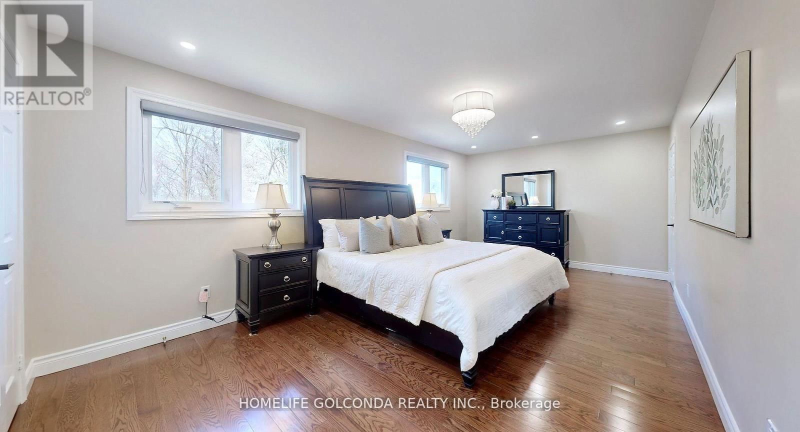 310 AIRDRIE DRIVE Image 23