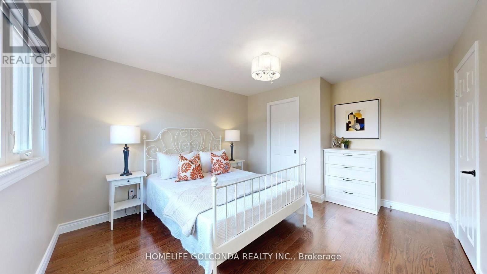 310 AIRDRIE DRIVE Image 28