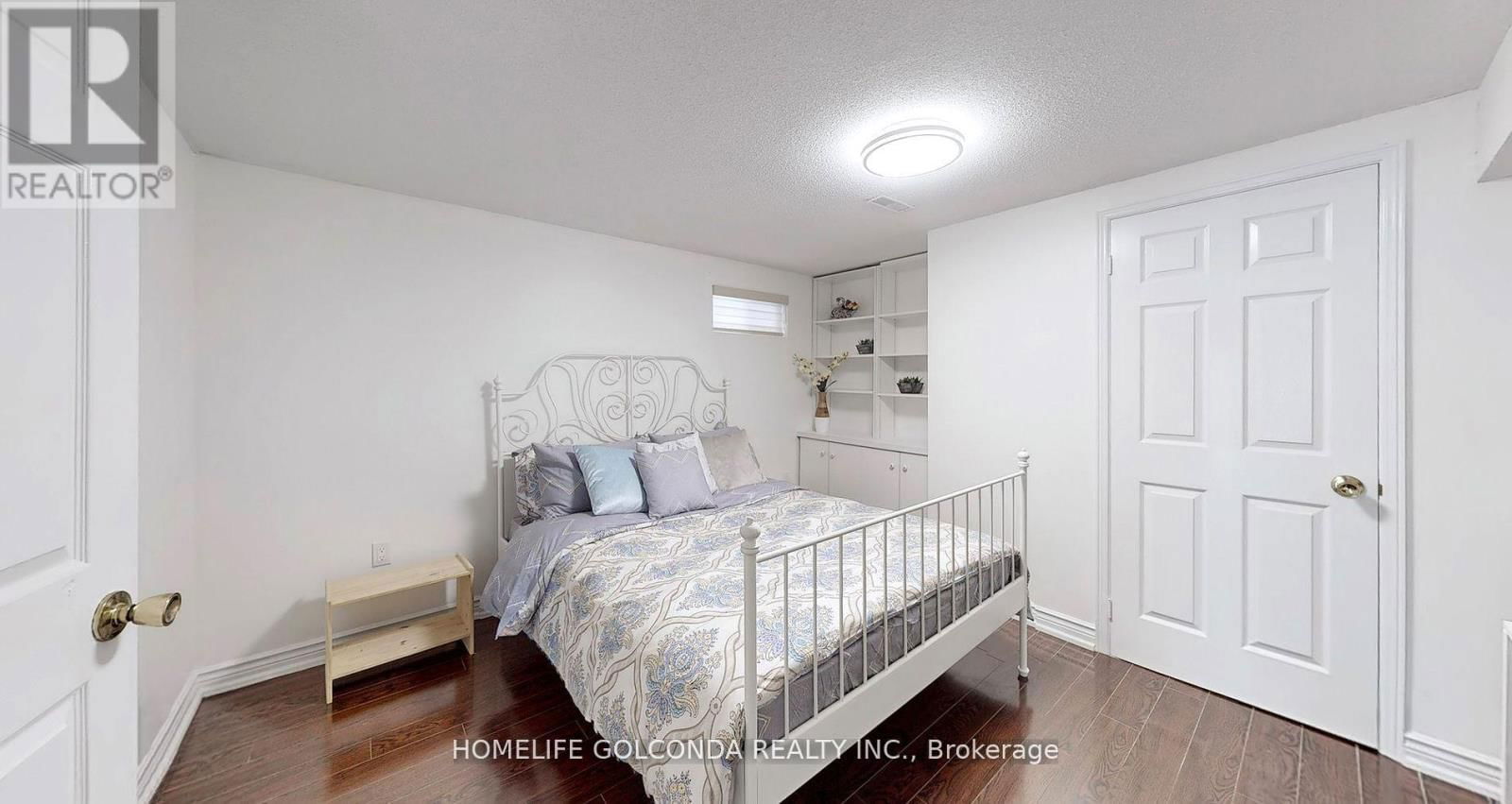 310 AIRDRIE DRIVE Image 44