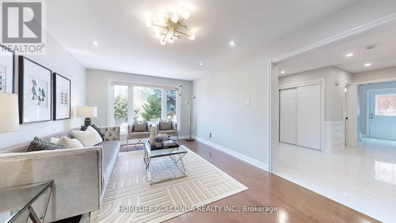 310 AIRDRIE DRIVE Image 5