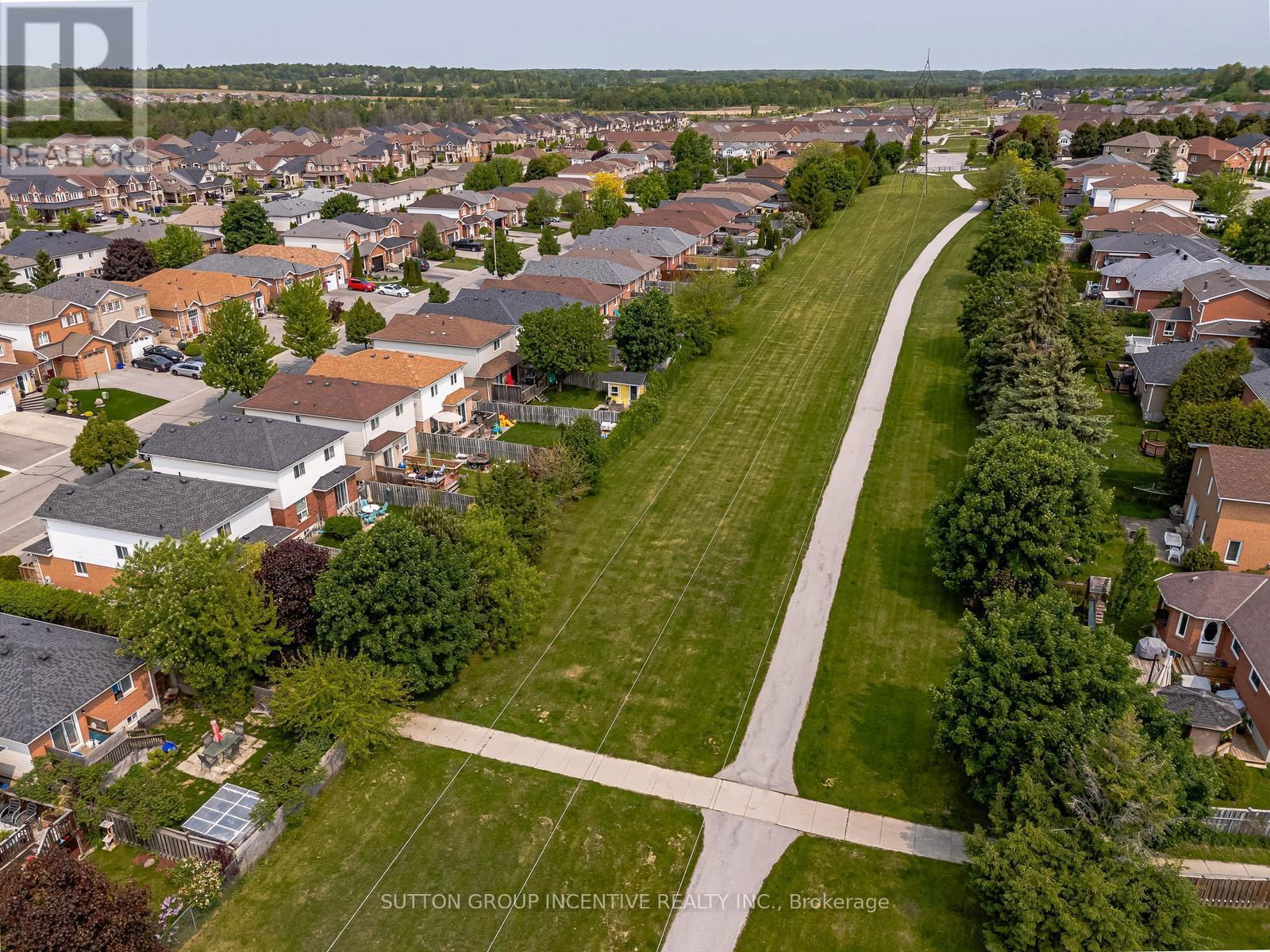 47 MILLS COURT Image 35