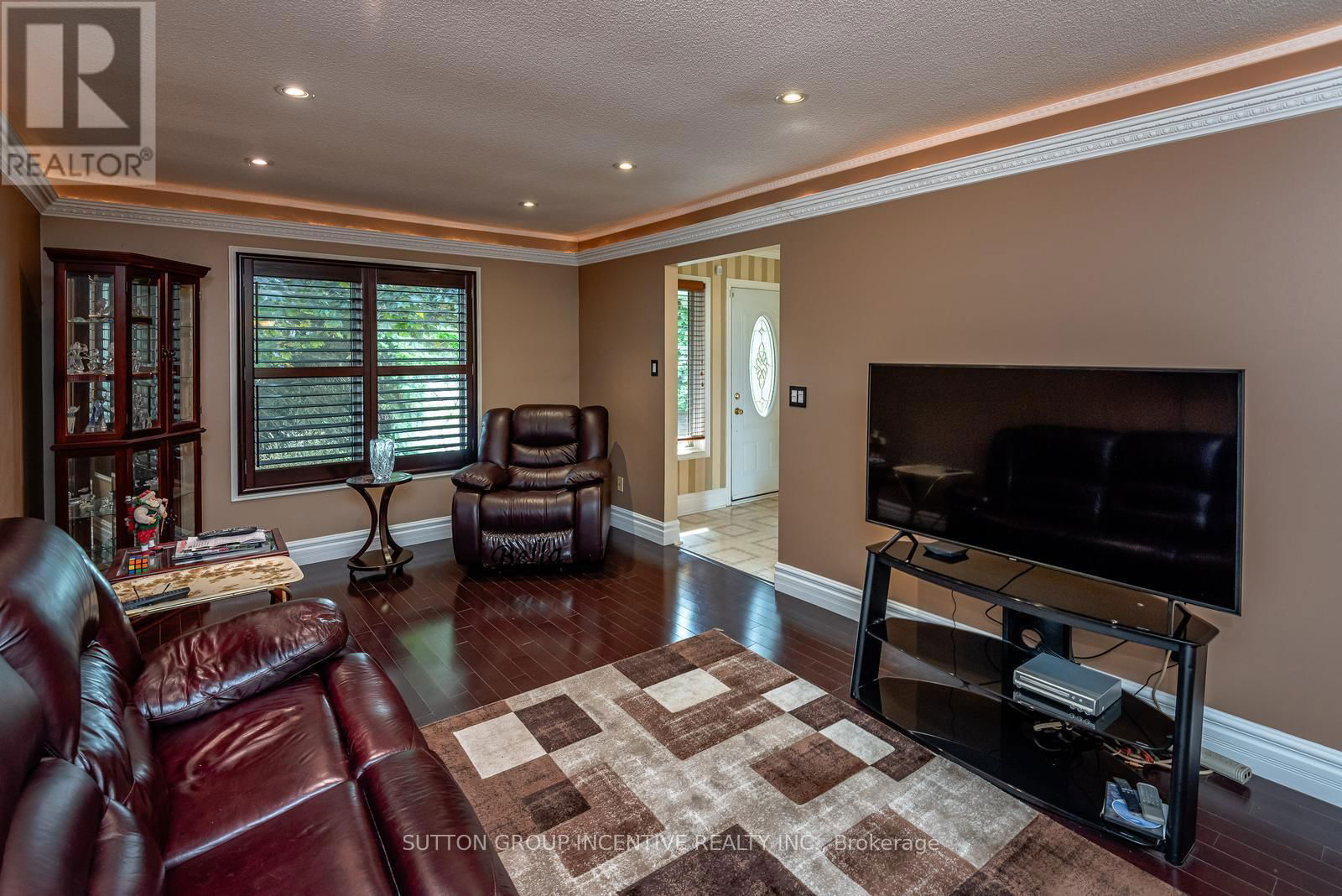 47 MILLS COURT Image 8