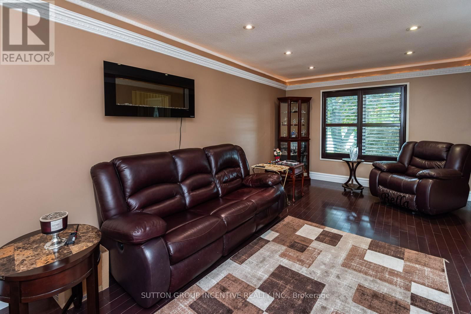 47 MILLS COURT Image 9