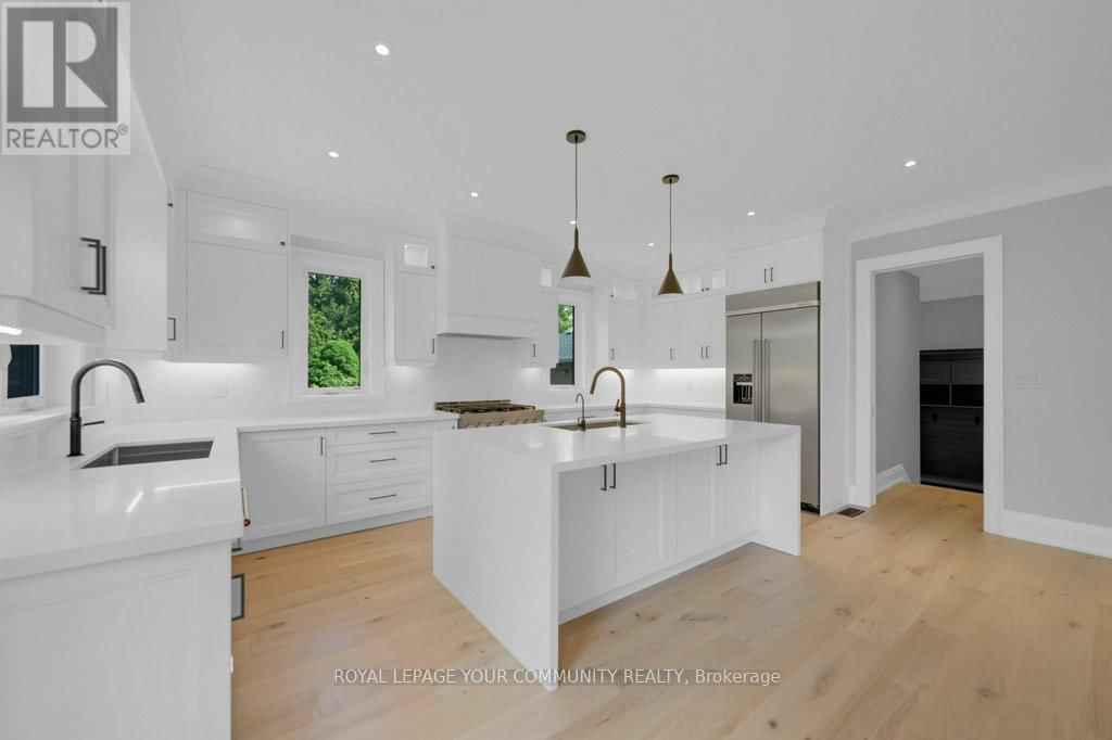 92 HOWARD ROAD Image 20