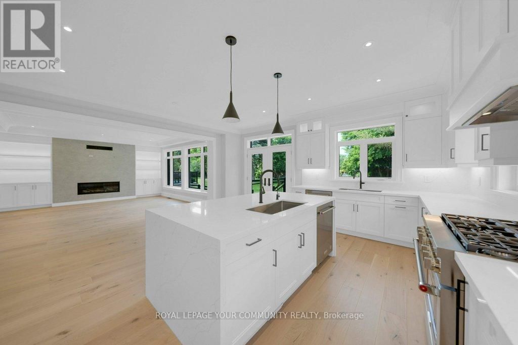 92 HOWARD ROAD Image 24
