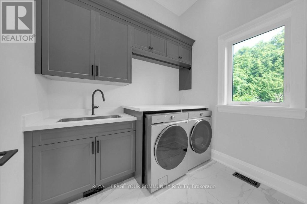 92 HOWARD ROAD Image 28