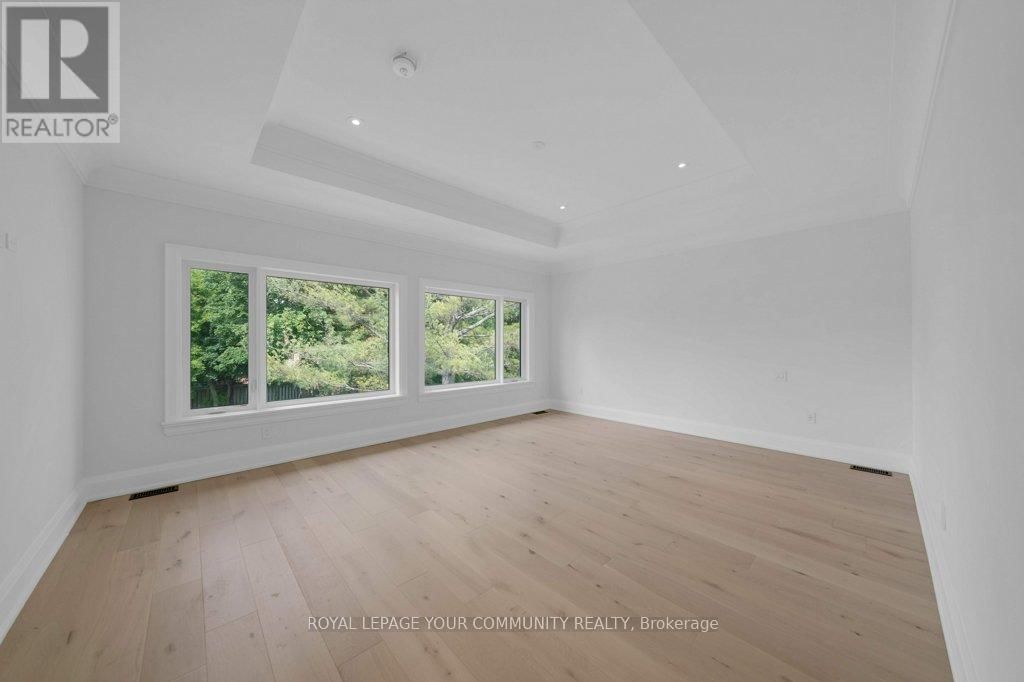 92 HOWARD ROAD Image 31