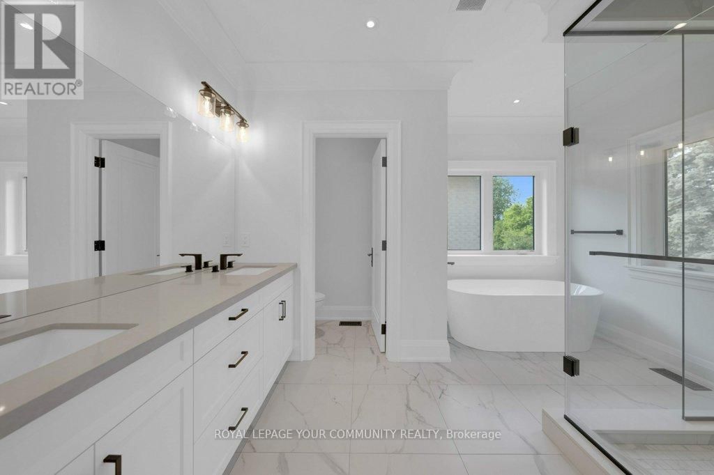 92 HOWARD ROAD Image 32
