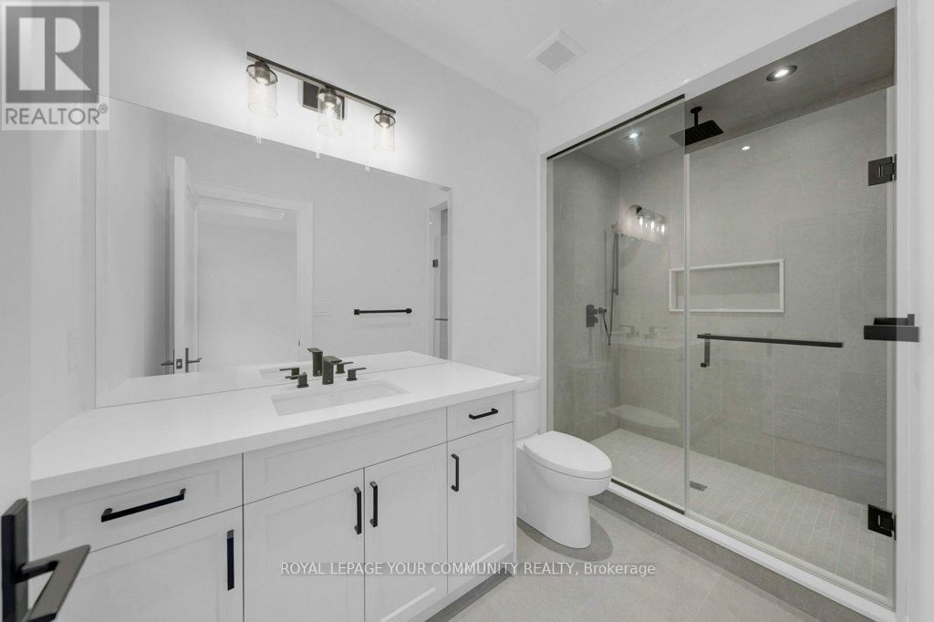 92 HOWARD ROAD Image 38