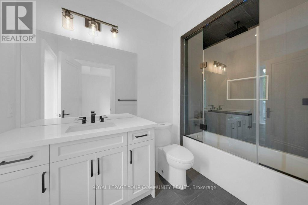 92 HOWARD ROAD Image 39