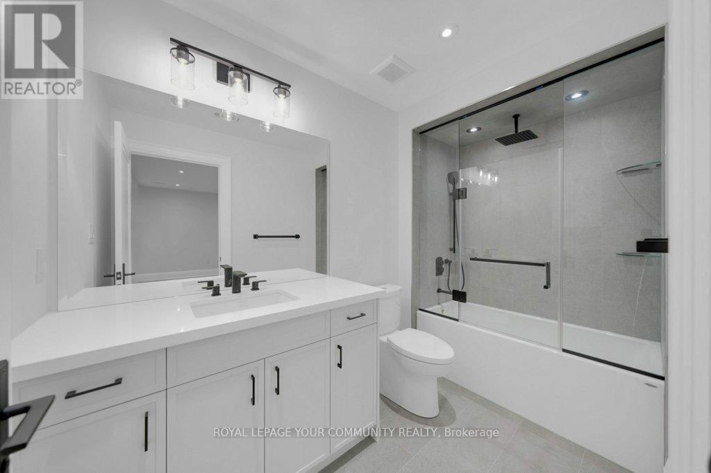 92 HOWARD ROAD Image 44