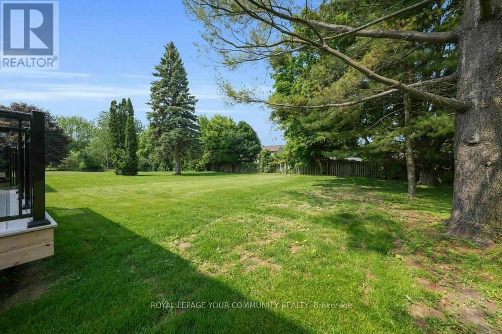 92 HOWARD ROAD Image 45