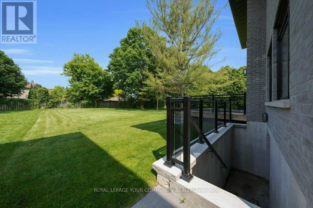 92 HOWARD ROAD Image 49