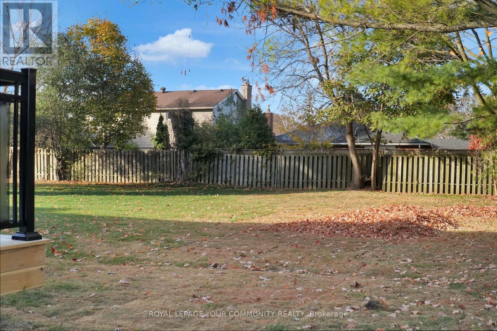 92 HOWARD ROAD Image 8