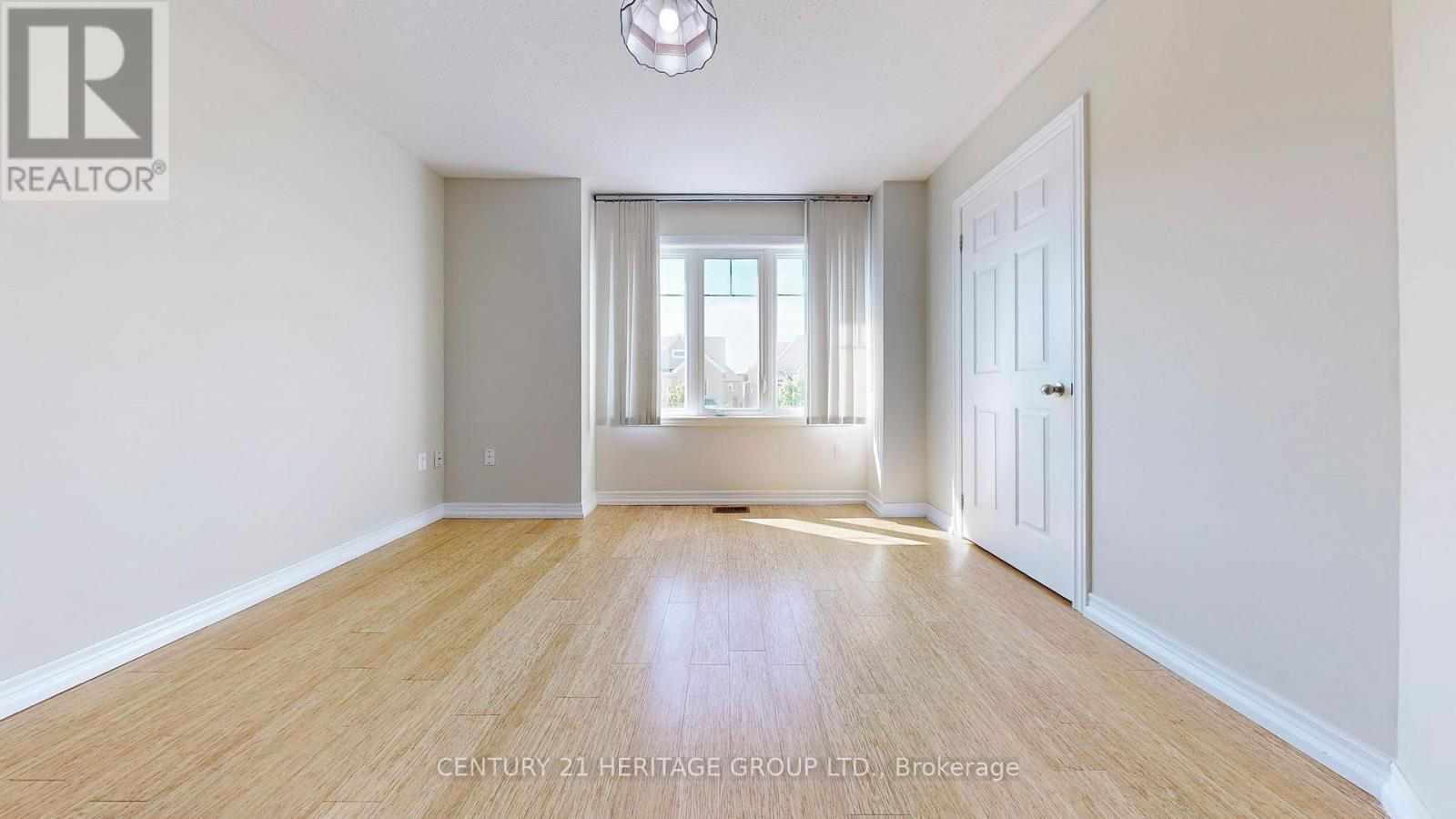 10 BETONY DRIVE Image 17